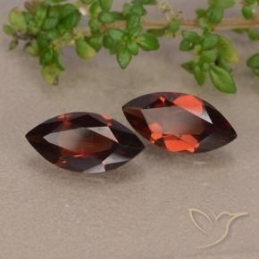 Shop natural 2.23ct Rouge sang profond Grenat pyrope gems, Marquise, from Mozambique at GemSelect. In stock, global shipping!