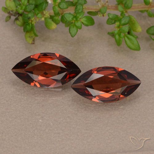 2.01ctw Naturel Rouge foncé Grenat pyrope, Marquise, VVS-VS
