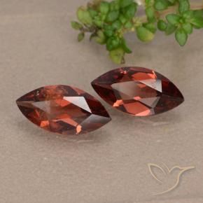 Shop natural 2.06ct Rouge écarlate profond Grenat pyrope gems, Marquise, from Mozambique at GemSelect. In stock, global shipping!