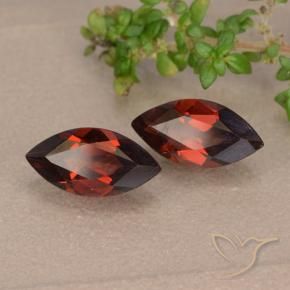 Shop natural 2.41ct Rouge sang profond Grenat pyrope gems, Marquise, from Mozambique at GemSelect. In stock, global shipping!