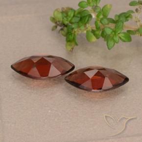 Shop natural 2.41ct Rouge sang profond Grenat pyrope gems, Marquise, from Mozambique at GemSelect. In stock, global shipping!
