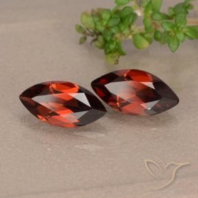 Shop natural 2.21ct Rouge foncé Grenat pyrope gems, Marquise, from Mozambique at GemSelect. In stock, global shipping!