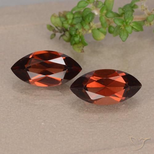 2.80ctw Naturel Rouge foncé Grenat pyrope, Marquise, VVS-VS