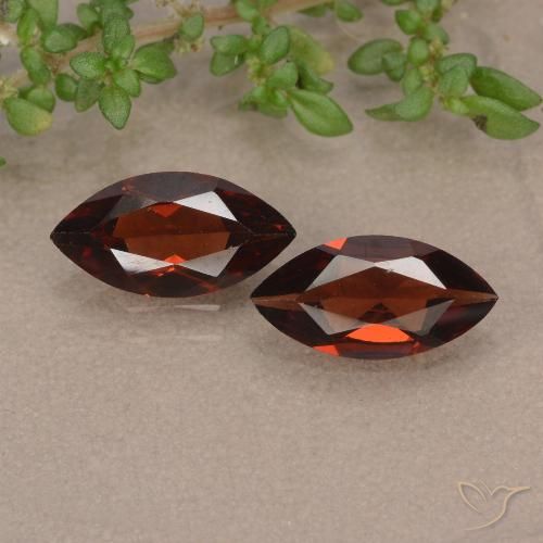 2.12ctw Naturel Rouge foncé Grenat pyrope, Marquise, VVS-VS
