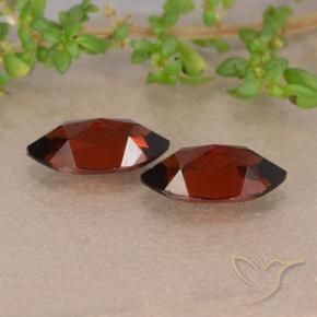 Shop natural 2.78ct Rouge foncé Grenat pyrope gems, Marquise, from Mozambique at GemSelect. In stock, global shipping!