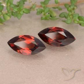Shop natural 2.32ct Rouge foncé Grenat pyrope gems, Marquise, from Mozambique at GemSelect. In stock, global shipping!