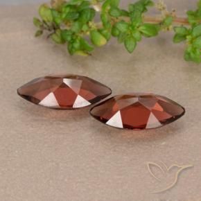 Shop natural 2.21ct Rouge foncé Grenat pyrope gems, Marquise, from Mozambique at GemSelect. In stock, global shipping!