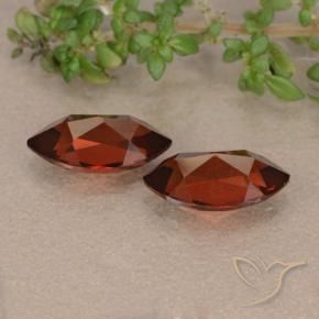 Shop natural 2.94ct Rouge foncé Grenat pyrope gems, Marquise, from Mozambique at GemSelect. In stock, global shipping!
