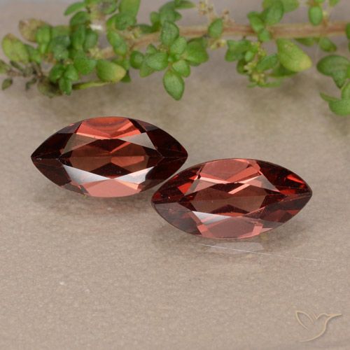 2.54ctw Naturel Rouge foncé Grenat pyrope, Marquise, VVS-VS