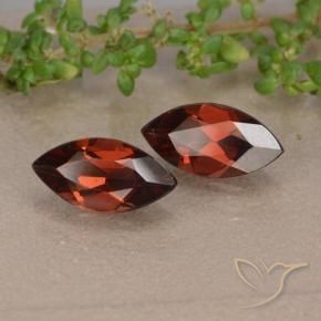 Shop natural 2.21ct Rouge écarlate profond Grenat pyrope gems, Marquise, from Mozambique at GemSelect. In stock, global shipping!