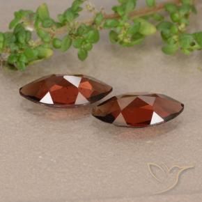 Shop natural 2.32ct Rouge foncé Grenat pyrope gems, Marquise, from Mozambique at GemSelect. In stock, global shipping!