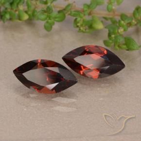 Shop natural 2.51ct Rouge sang profond Grenat pyrope gems, Marquise, from Mozambique at GemSelect. In stock, global shipping!