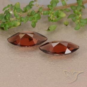 Shop natural 2.15ct Rouge moyen Grenat pyrope gems, Marquise, from Mozambique at GemSelect. In stock, global shipping!
