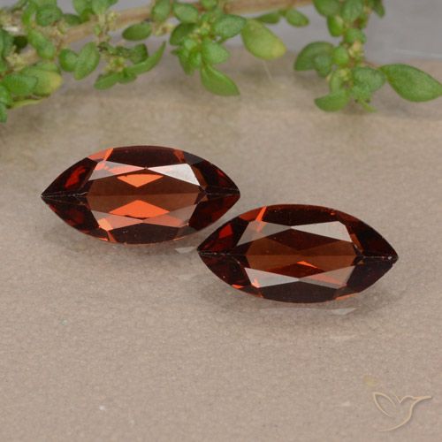 1.99ctw Naturel Rouge moyen Grenat pyrope, Marquise, VVS-VS