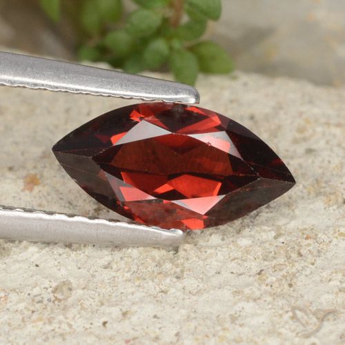 1.21ct Naturel Rouge foncé Grenat pyrope, Marquise, VVS-VS