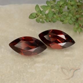 Shop natural 2.56ct Rouge sang profond Grenat pyrope gems, Marquise, from Mozambique at GemSelect. In stock, global shipping!