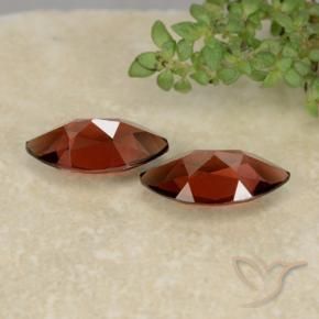 Shop natural 2.51ct Rouge foncé Grenat pyrope gems, Marquise, from Mozambique at GemSelect. In stock, global shipping!