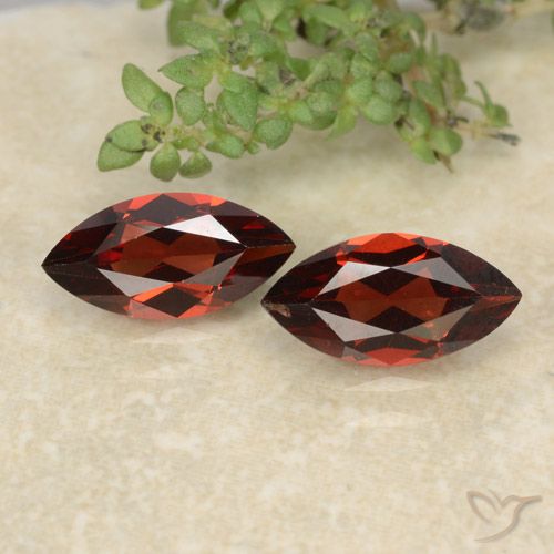 2.46ctw Naturel Rouge foncé Grenat pyrope, Marquise, VVS-VS