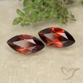 Shop natural 2.46ct Rouge foncé Grenat pyrope gems, Marquise, from Mozambique at GemSelect. In stock, global shipping!