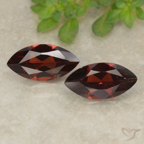2.35ctw Naturel Rouge foncé Grenat pyrope, Marquise, VVS-VS