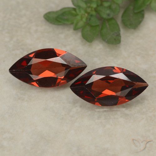 2.04ctw Naturel Rouge foncé Grenat pyrope, Marquise, VVS-VS