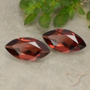 Shop natural 2.15ct Rouge foncé Grenat pyrope gems, Marquise, from Mozambique at GemSelect. In stock, global shipping!