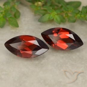 Shop natural 2.63ct Rouge sang profond Grenat pyrope gems, Marquise, from Mozambique at GemSelect. In stock, global shipping!