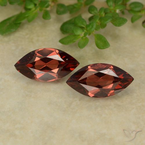 2.38ctw Naturel Rouge écarlate profond Grenat pyrope, Marquise, VVS-VS