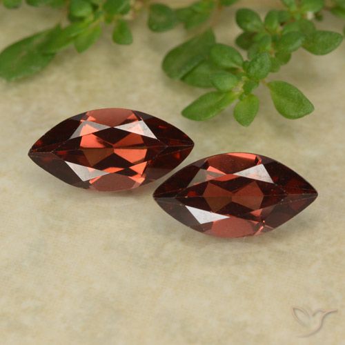 2.41ctw Naturel Rouge foncé Grenat pyrope, Marquise, VVS-VS