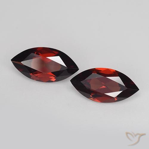 Shop natural 2.31ct Rouge foncé Grenat pyrope gems, Marquise, from Mozambique at GemSelect. In stock, global shipping!
