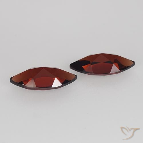 Shop natural 2.31ct Rouge foncé Grenat pyrope gems, Marquise, from Mozambique at GemSelect. In stock, global shipping!
