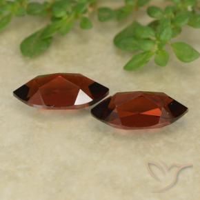 Shop natural 3.06ct Rouge foncé Grenat pyrope gems, Marquise, from Mozambique at GemSelect. In stock, global shipping!