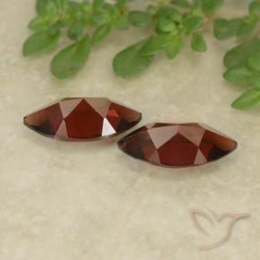 Shop natural 2.49ct Rouge foncé Grenat pyrope gems, Marquise, from Mozambique at GemSelect. In stock, global shipping!