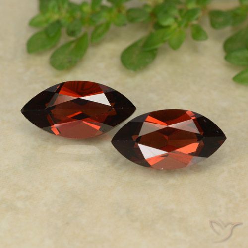 2.95ctw Naturel Rouge foncé Grenat pyrope, Marquise, VVS-VS