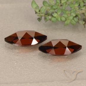 Shop natural 2.56ct Rouge sang profond Grenat pyrope gems, Marquise, from Mozambique at GemSelect. In stock, global shipping!