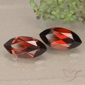 Shop natural 2.57ct Rouge foncé Grenat pyrope gems, Marquise, from Mozambique at GemSelect. In stock, global shipping!