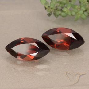 Shop natural 2.65ct Rouge foncé Grenat pyrope gems, Marquise, from Mozambique at GemSelect. In stock, global shipping!