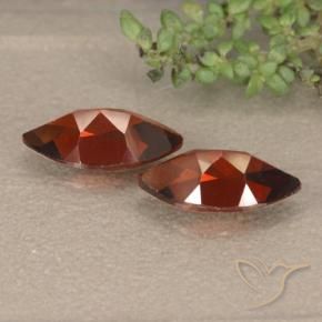 Shop natural 2.71ct Rouge foncé Grenat pyrope gems, Marquise, from Mozambique at GemSelect. In stock, global shipping!