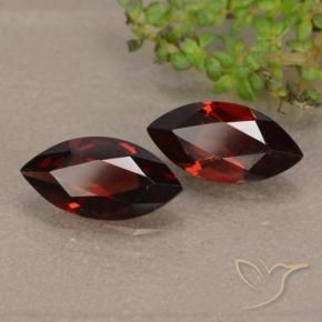 Shop natural 2.22ct Rouge foncé Grenat pyrope gems, Marquise, from Mozambique at GemSelect. In stock, global shipping!