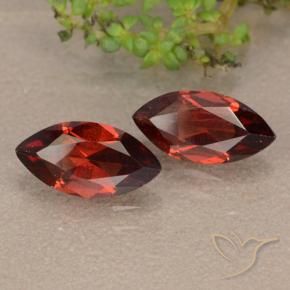 Achetez naturel 2.50ct Rouge foncé Grenat pyrope gems, Marquise, En provenance Mozambique chez GemSelect. En stock, livraison internationale!