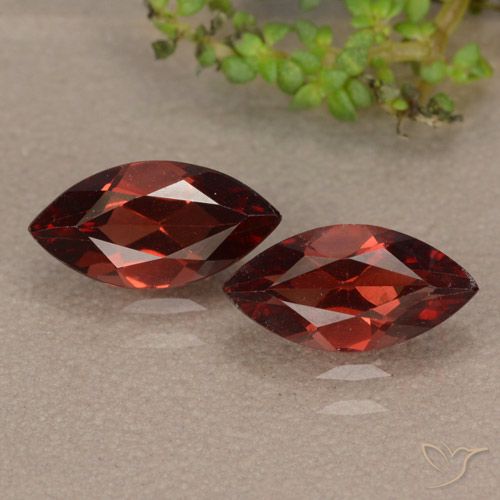 2.53ctw Naturel Rouge Sangria Grenat pyrope, Marquise, VVS-VS