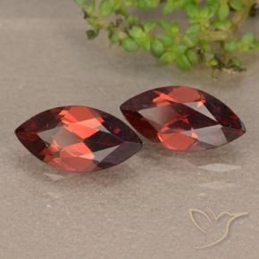 Shop natural 2.53ct Rouge Sangria Grenat pyrope gems, Marquise, from Mozambique at GemSelect. In stock, global shipping!