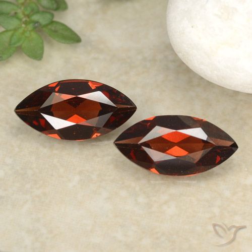 2.04ctw Naturel Rouge foncé Grenat pyrope, Marquise, VVS-VS