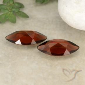 Shop natural 2.04ct Rouge foncé Grenat pyrope gems, Marquise, from Mozambique at GemSelect. In stock, global shipping!
