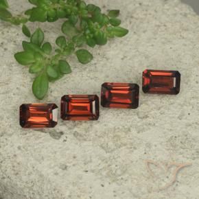 Shop natural 2.28ct Rouge moyen Grenat pyrope gems, Octogone / coupe Émeraude, from Mozambique at GemSelect. In stock, global shipping!