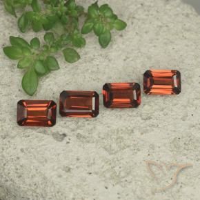 Shop natural 2.16ct Rouge moyen Grenat pyrope gems, Octogone / coupe Émeraude, from Mozambique at GemSelect. In stock, global shipping!