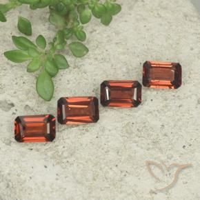Shop natural 2.01ct Rouge Sangria Grenat pyrope gems, Octogone / coupe Émeraude, from Mozambique at GemSelect. In stock, global shipping!