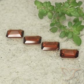Shop natural 2.06ct Rouge moyen Grenat pyrope gems, Octogone / coupe Émeraude, from Mozambique at GemSelect. In stock, global shipping!