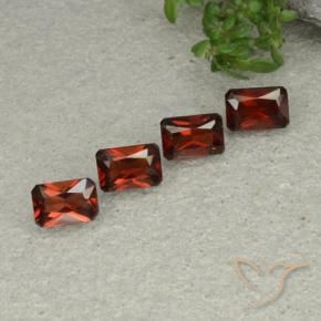 Shop natural 2.88ct Rouge foncé Grenat pyrope gems, Octogone / coupe Émeraude, from Mozambique at GemSelect. In stock, global shipping!
