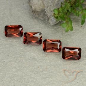 Shop natural 2.36ct Rouge Sangria Grenat pyrope gems, Octogone / coupe Émeraude, from Mozambique at GemSelect. In stock, global shipping!